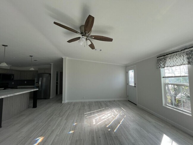 Building Photo - 574 Leopard Ln