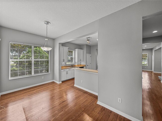 Building Photo - 6222 Hadley Commons Dr