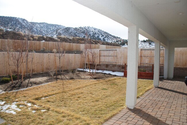 Building Photo - Beautiful Toll Brothers 3BR, 3Bath, 2Car Home in South Reno