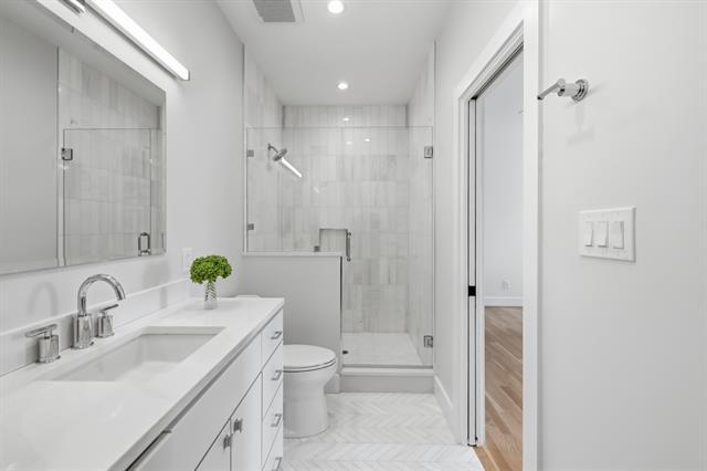 Building Photo - 7340 Syracuse Dr