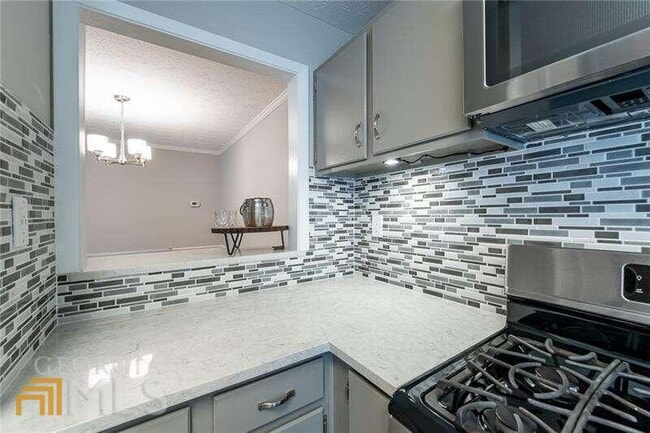 Building Photo - 306 Wynnes Ridge Cir SE