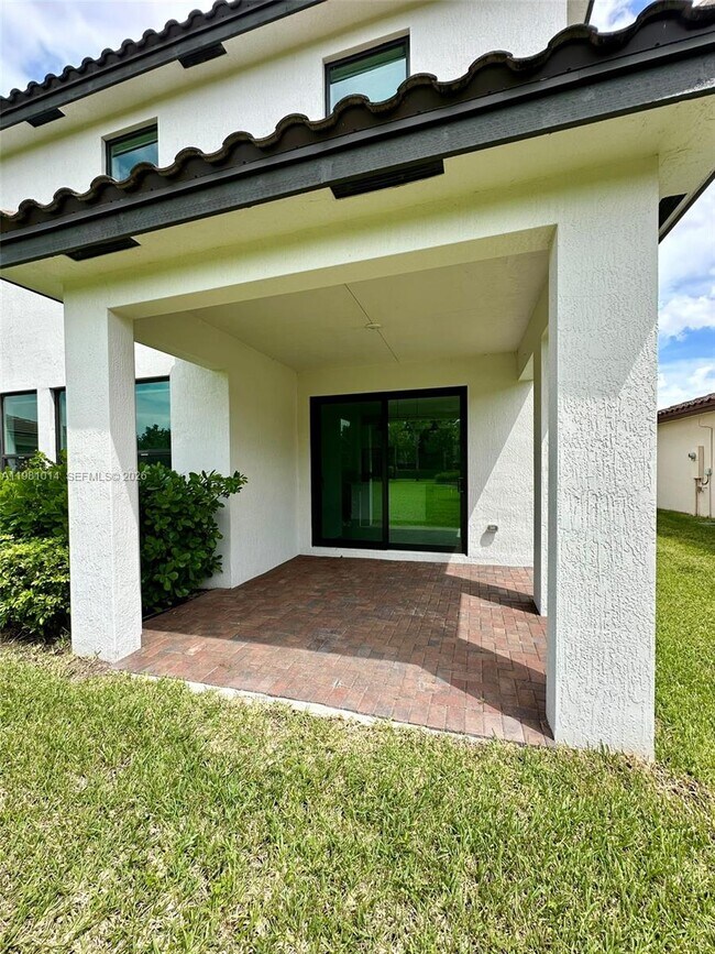 Building Photo - 3265 Dunning Dr