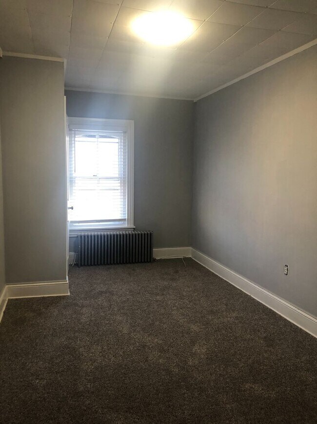 Building Photo - 249 Church St