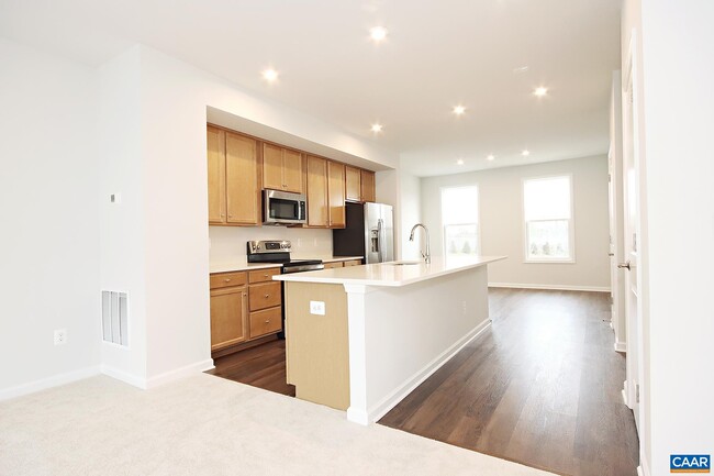 Building Photo - 5997 McComb St