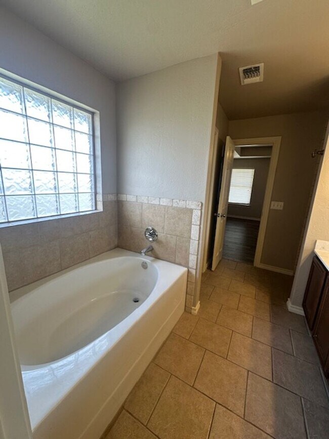 Building Photo - Gated Community - Deer Creek Schools - New...