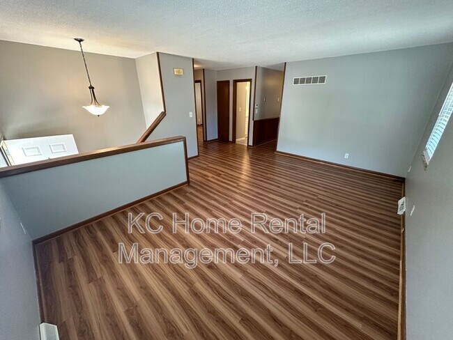 Building Photo - 1209 SW Westminister Rd