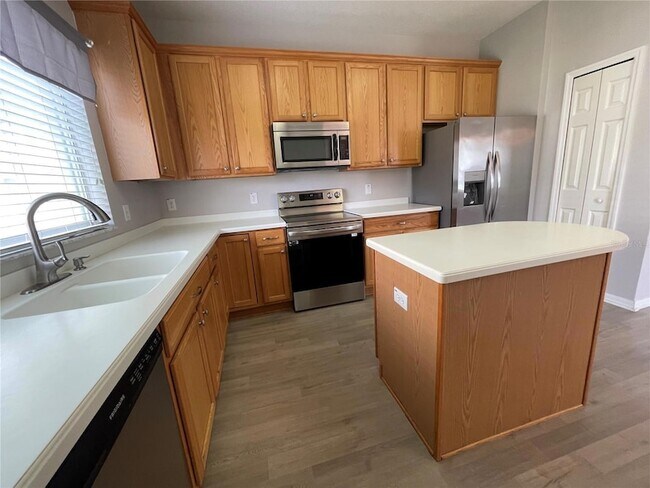 Building Photo - 17535 Stinchar Dr
