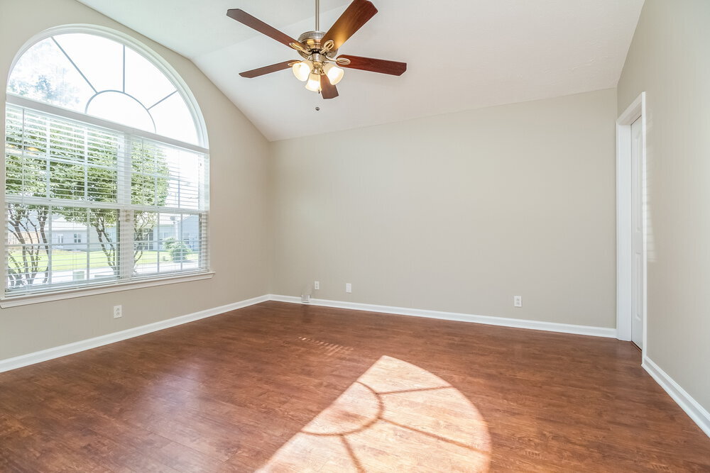 Building Photo - 3304 Tourmaline Dr