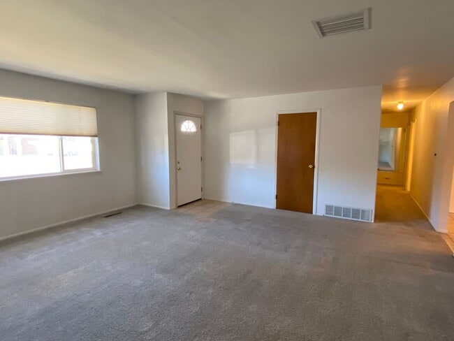 Building Photo - 1328 Woodmoor Ln