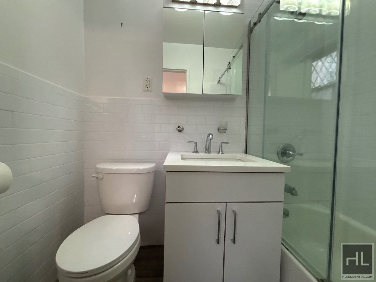 Building Photo - East 82nd Street