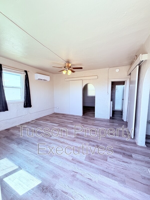 Building Photo - 234 E 32nd St