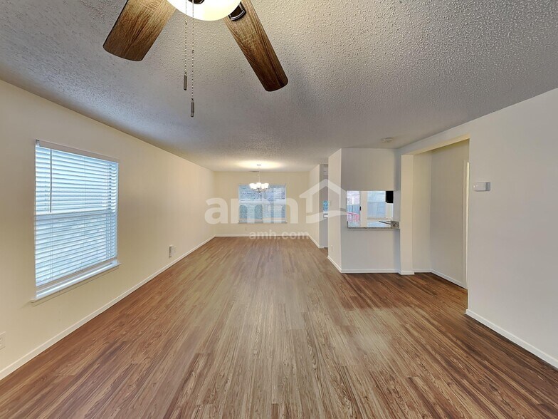 Building Photo - 2407 Canyon Rim