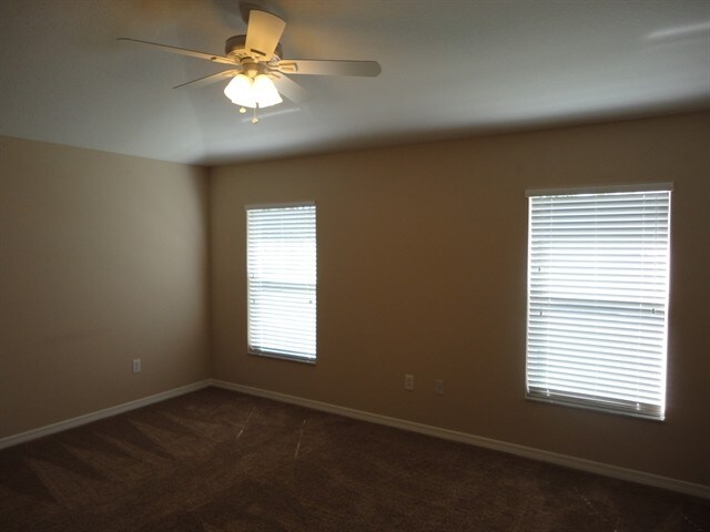Building Photo - 12210 Southbridge Terrace
