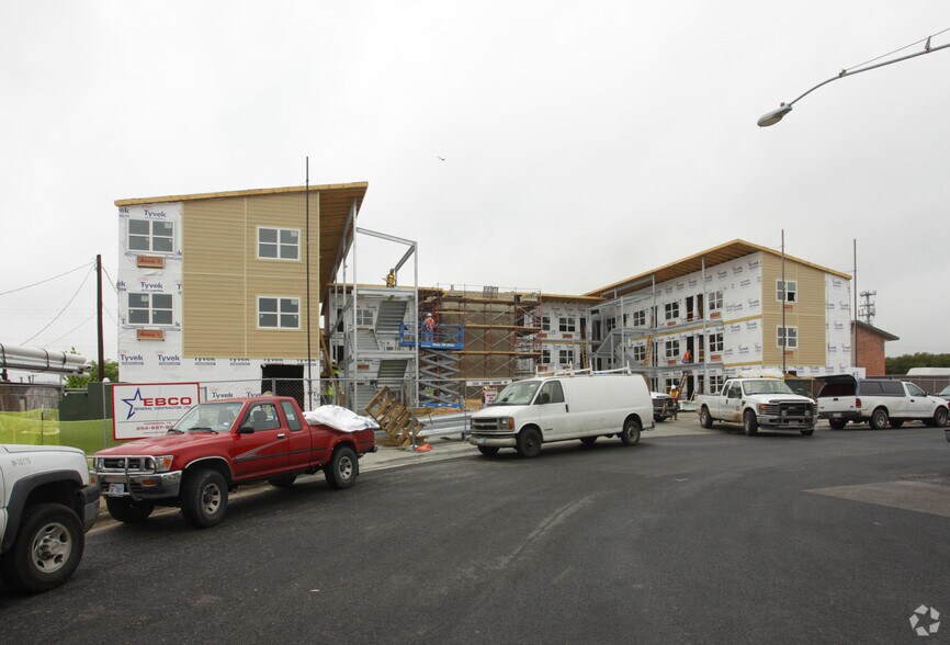 Building Photo - Lamar Square Apartments