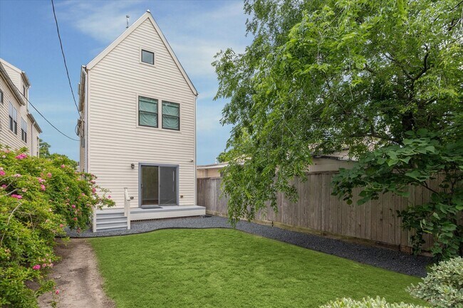 Building Photo - 4209 Billingsley St