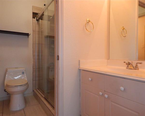 Building Photo - 2500 Coolwater Dr