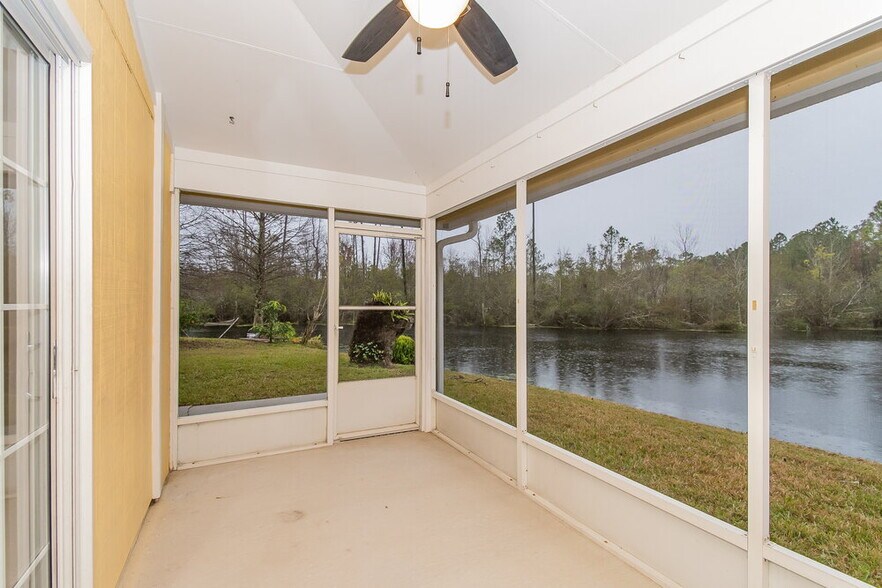 Building Photo - 7410 Carriage Side Ct
