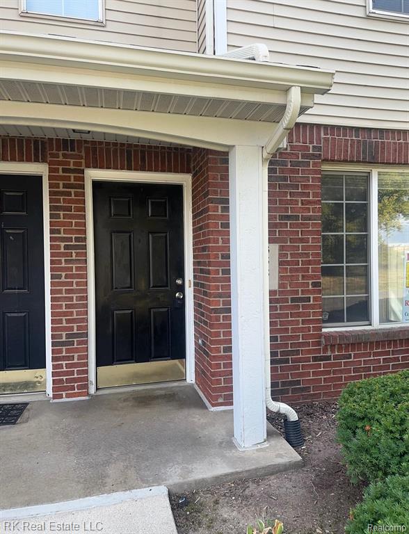 Building Photo - 3581 Reeves Dr