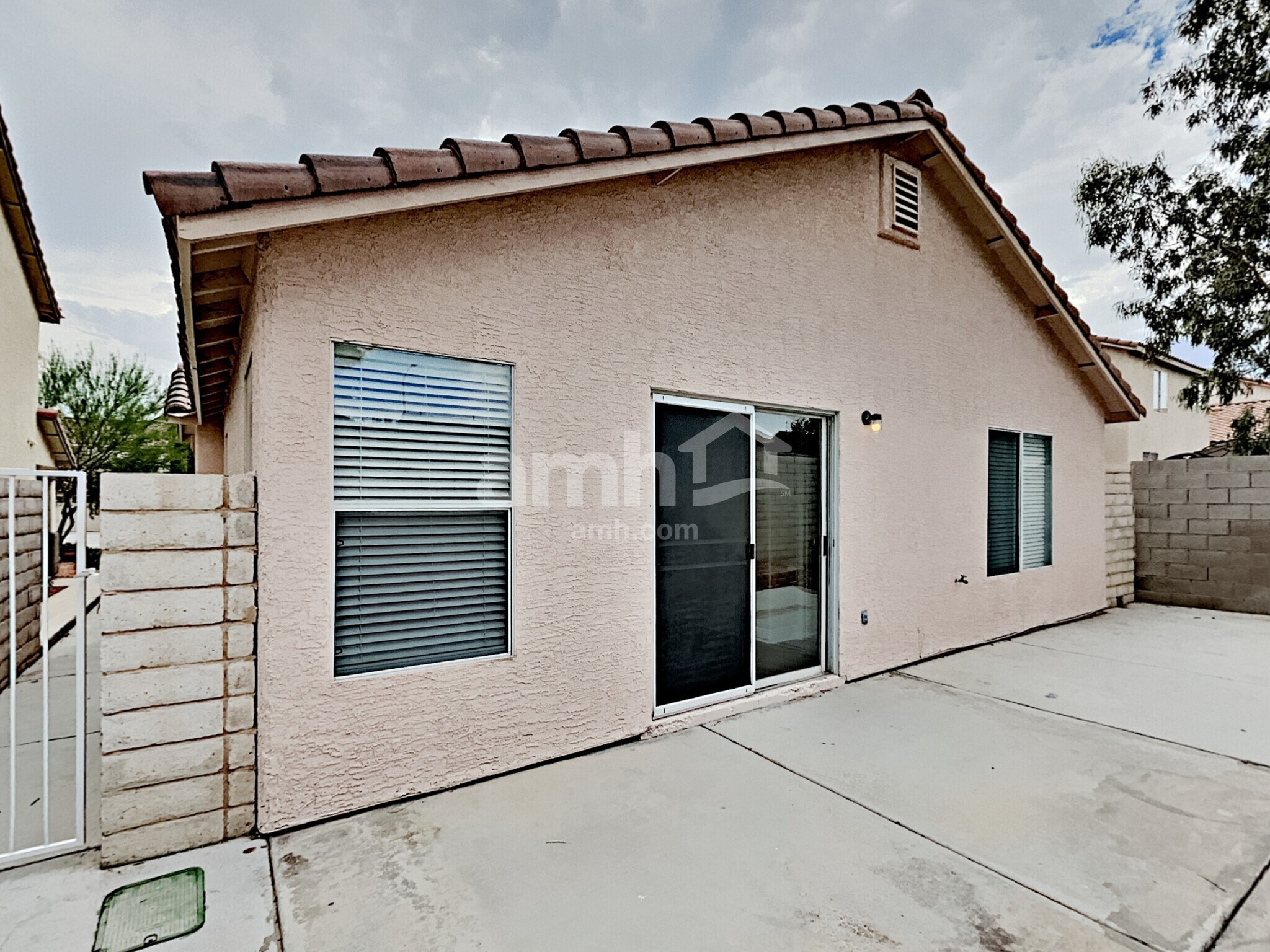 Building Photo - 8620 W Majestic Pine Ave