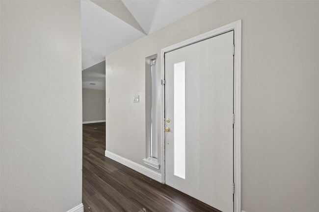 Building Photo - 7735 Teal Run Dr