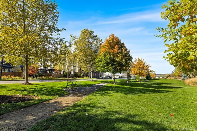 Building Photo - 4 Lighthouse Lndg