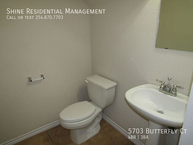 Building Photo - 5703 Butterfly Ct