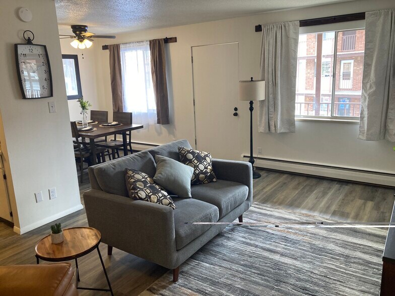 Building Photo - 580 Bookcliff Ave #6