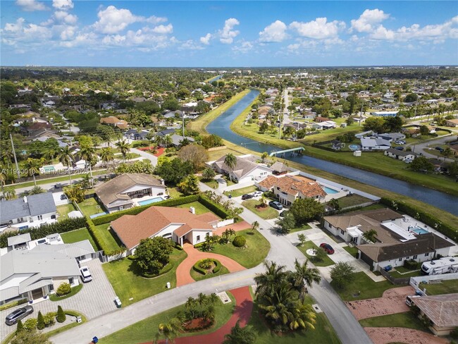 Building Photo - 13945 SW 107th Ct