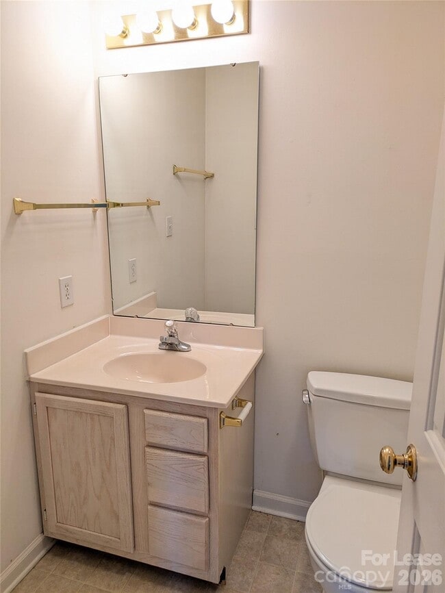 Building Photo - 108 Bogey Ln