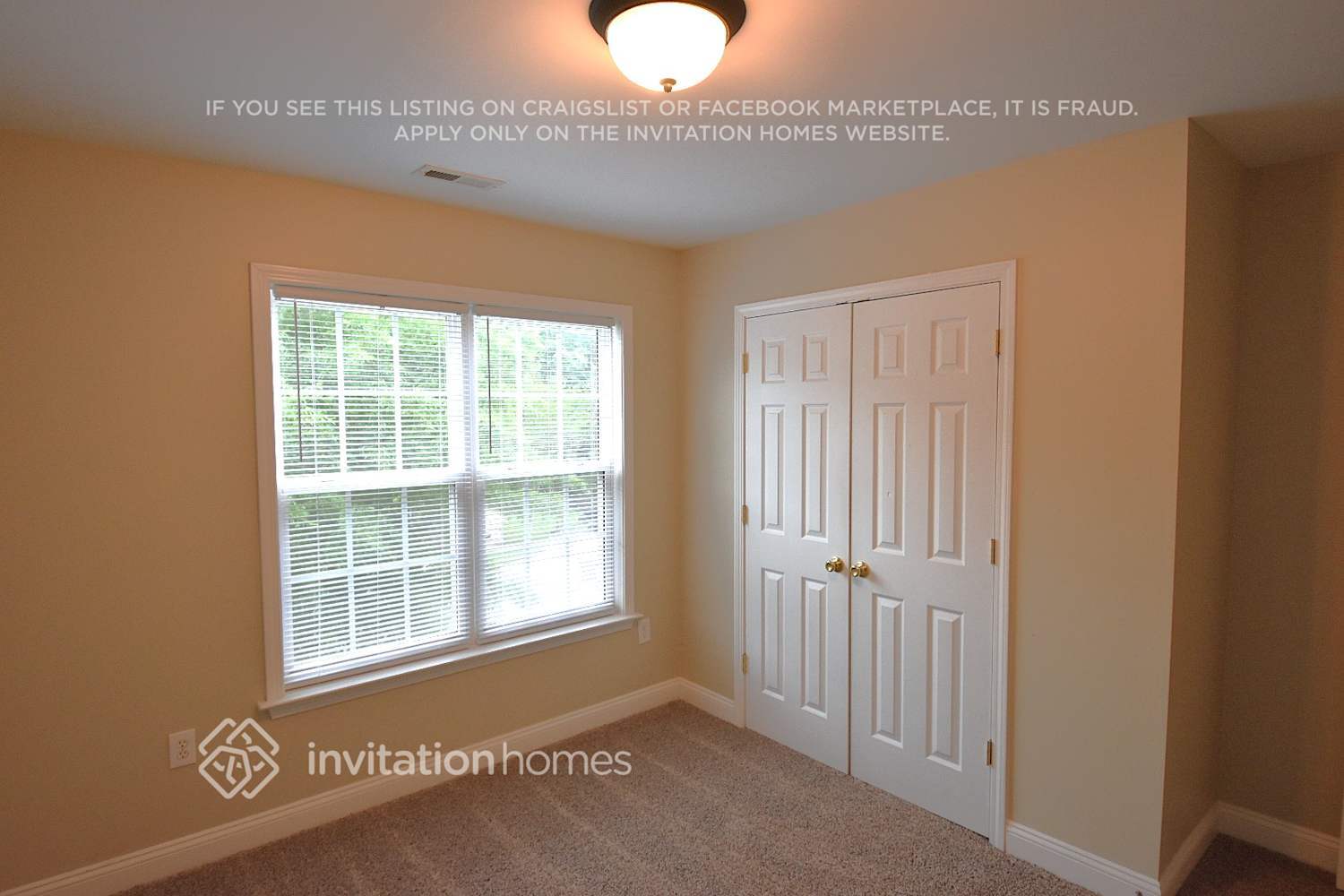 Building Photo - 9203 High Rock Dr