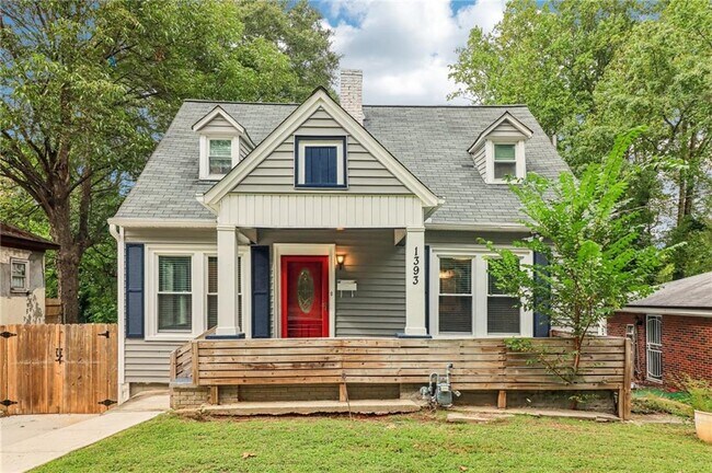 Primary Photo - 1393 Westview Dr SW