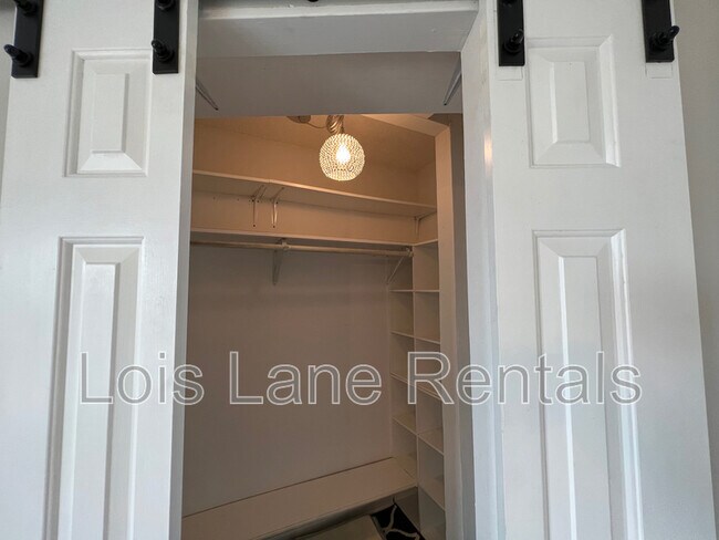 Building Photo - 2431 Stono Watch Dr