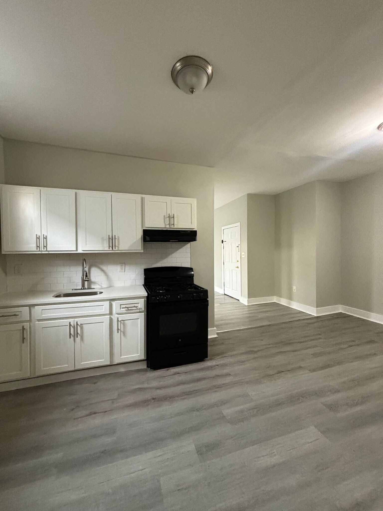 2A - 951 Clinton Ave