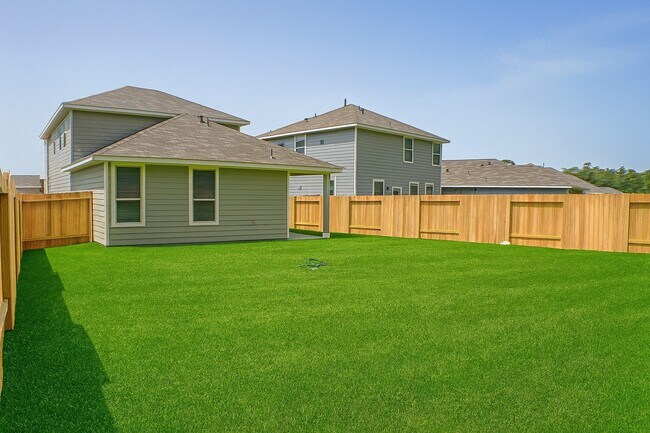 Building Photo - 707 Thicket Bluff Dr