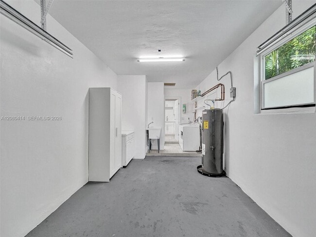 Building Photo - 2446 Fillmore St