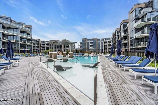 Building Photo - 15 Morris Ave