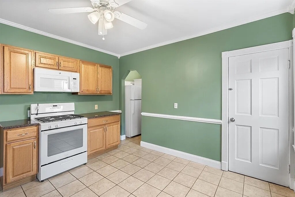 Building Photo - 95 Auckland St