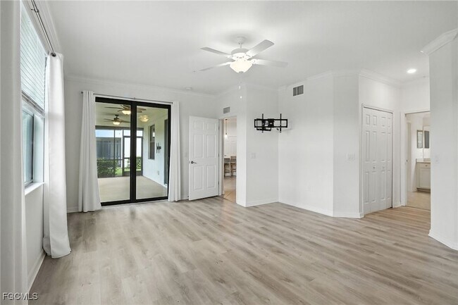 Building Photo - 12039 Hawthorn Lake Dr