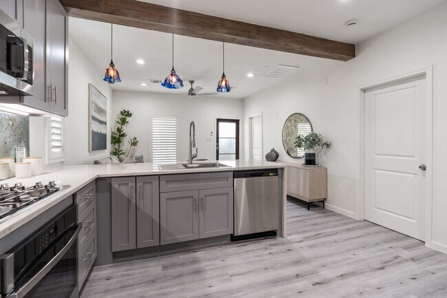 Building Photo - 1116 Nadine St