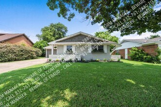 Building Photo - 518 Malden Dr