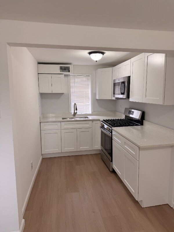 Building Photo - 24591 Valley Ave