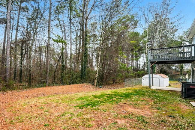 Building Photo - 2032 Lown Farm Ln