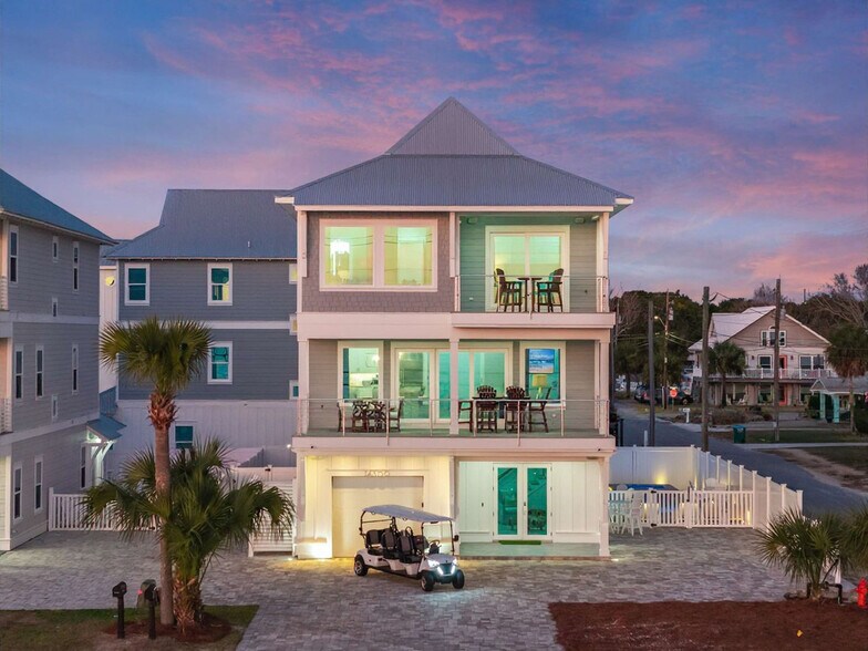 Building Photo - 14300 Front Beach Rd