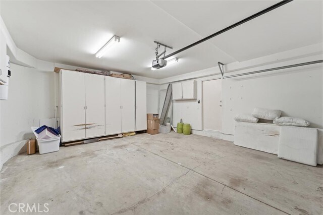 Building Photo - 935 1st St
