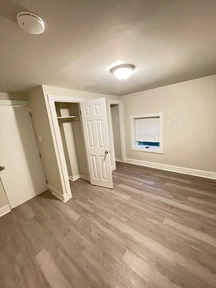 Building Photo - 416 S Lime St