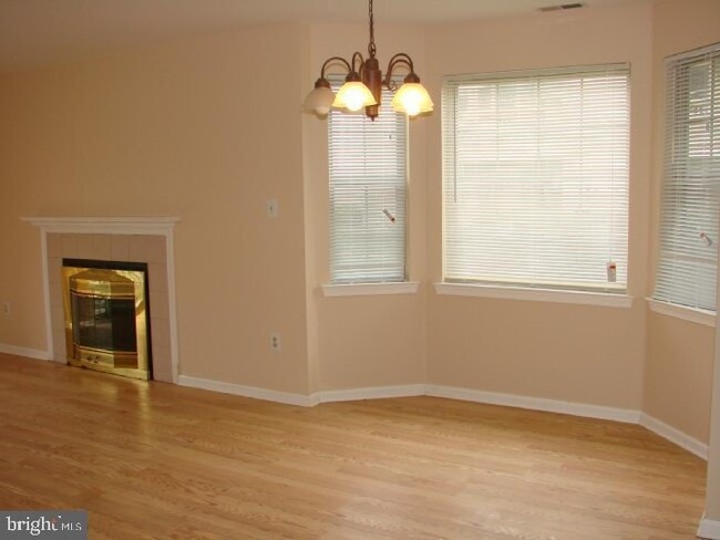 Building Photo - 2705 Brookhaven Dr