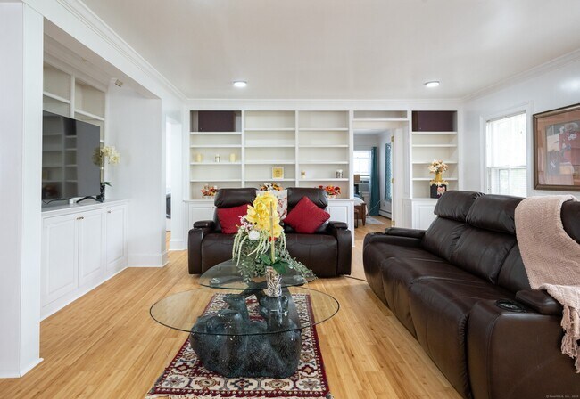 Building Photo - 1 Harmony St