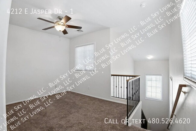 Building Photo - 4212 E Jasper Dr