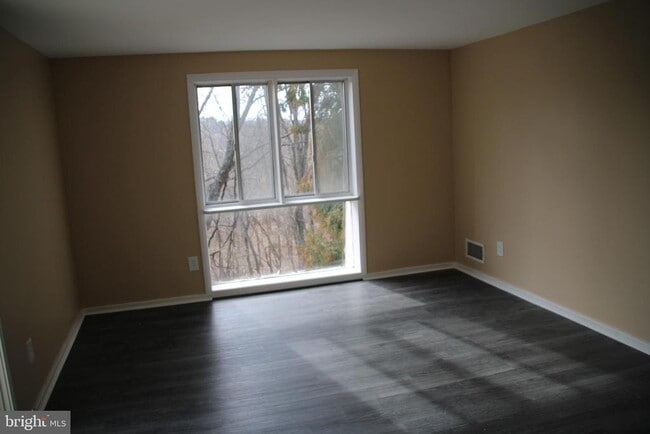 Building Photo - 10308 Watkins Mill Dr