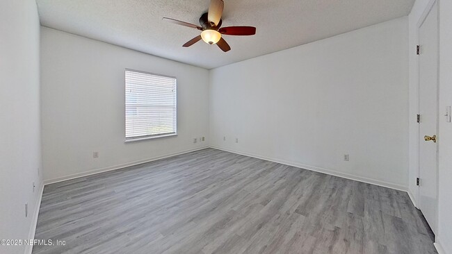 Building Photo - 1140 Hidden Cove Cir